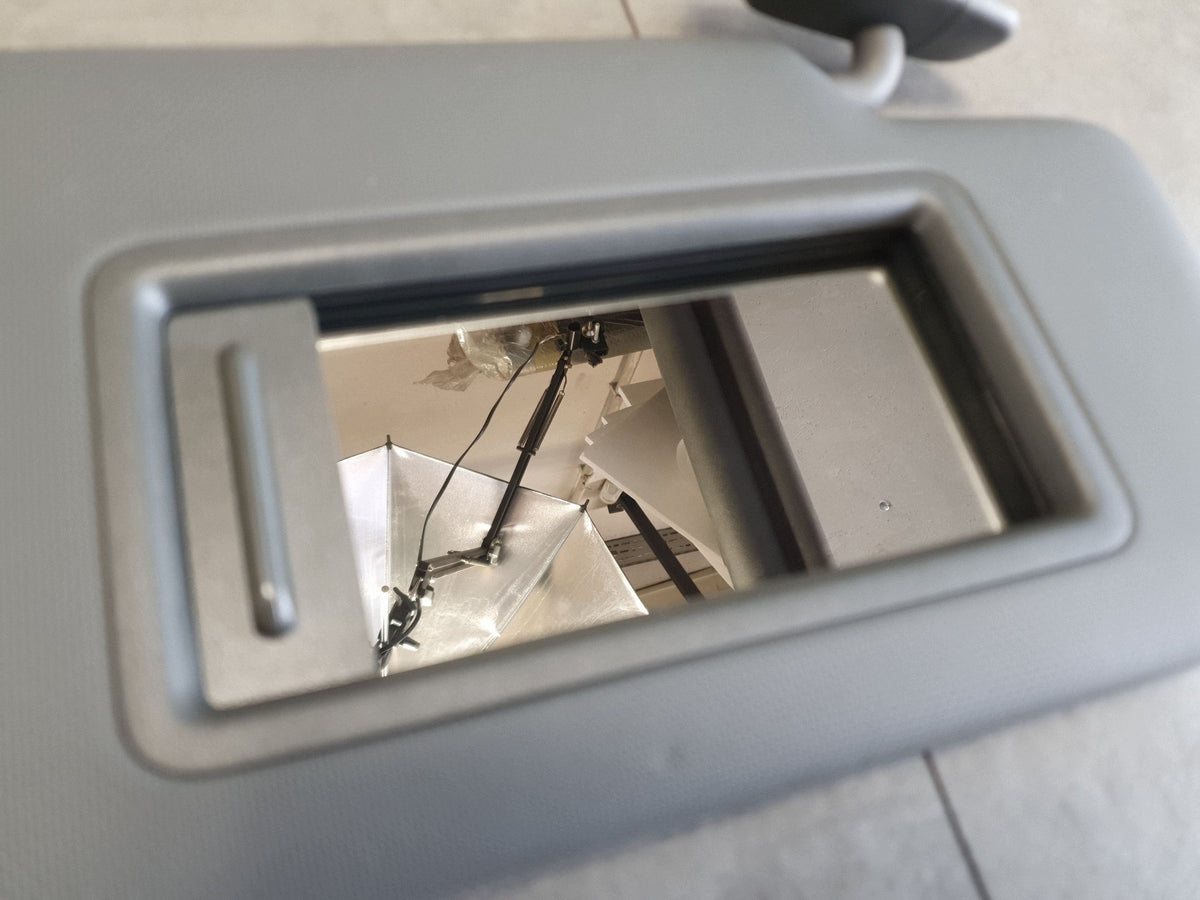 Audi A3 8Y Sun visor right 8W0857552R