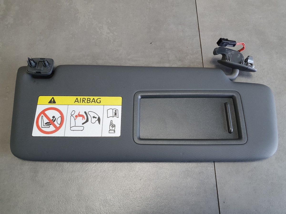 Audi A3 8Y Sun visor right 8W0857552R