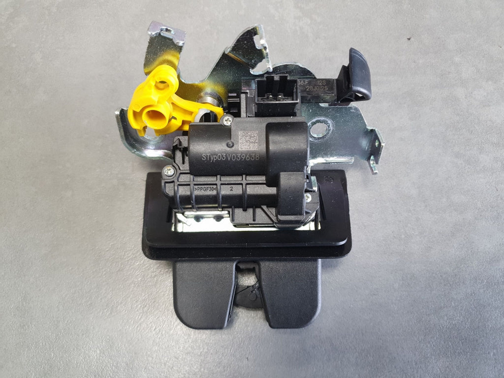 Audi A3 8Y Tailgate lock 4M0827506F