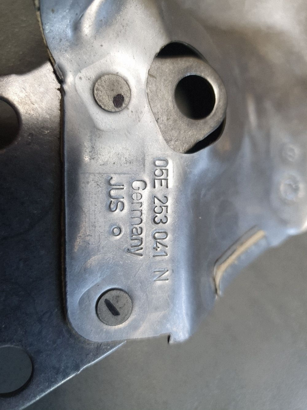 Audi A3 8Y Thermal shield 05E253041N
