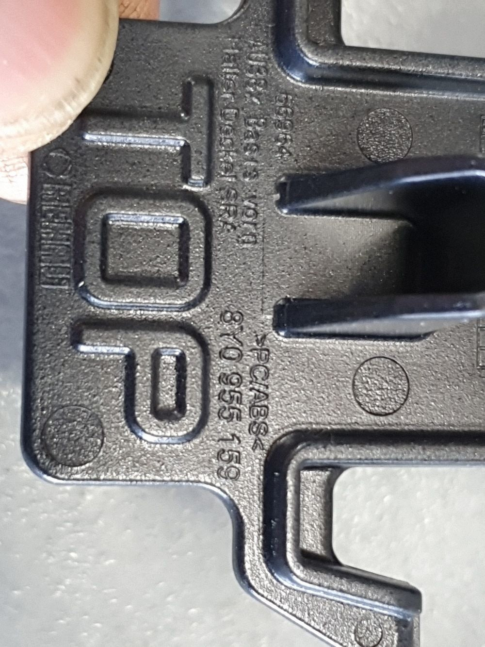 Audi A3 8Y Washer cap left 8Y0955159 8Y0955275C