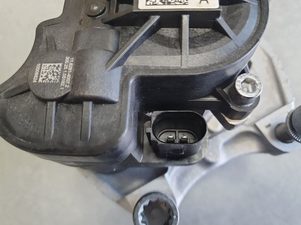 Audi A3 8Y hb Brake caliper left rear 5R3615405A