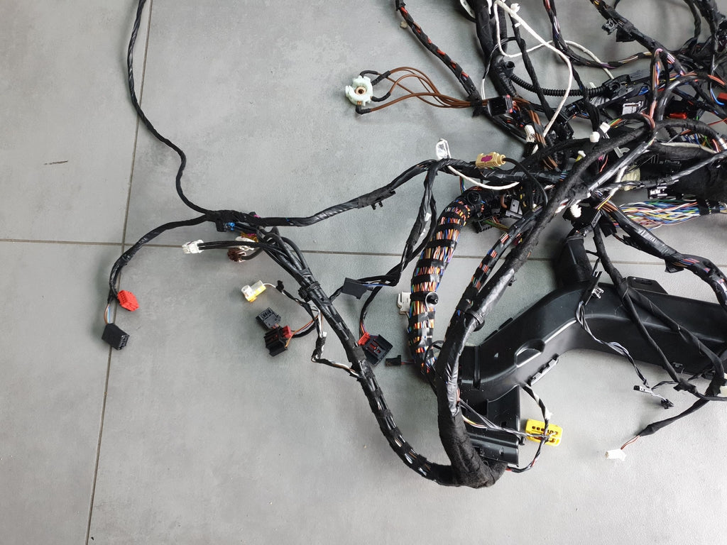 Audi A3 8Y sportback 1.5 Electrical wiring harness 8Y1971139