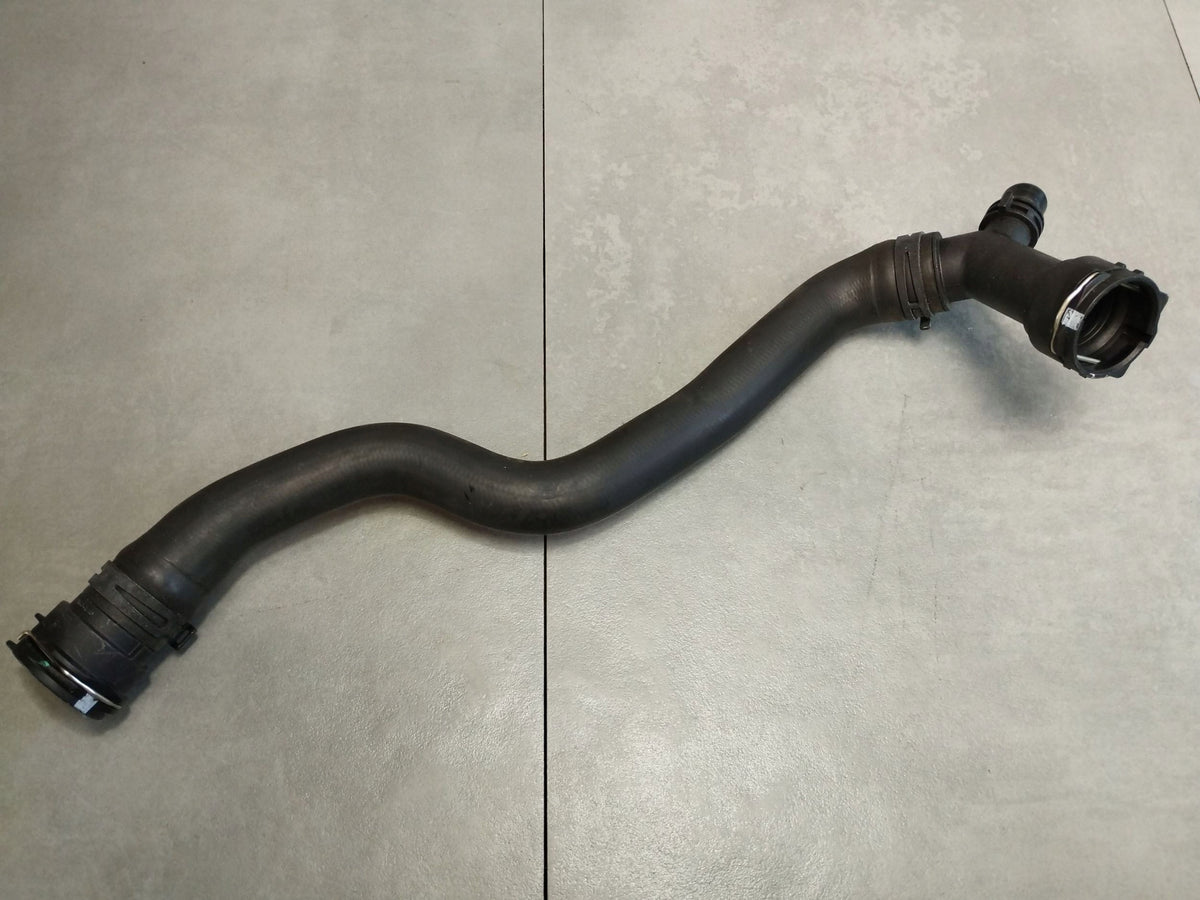 Audi A4 B9 2017 WATER CABLE 8W0122101B