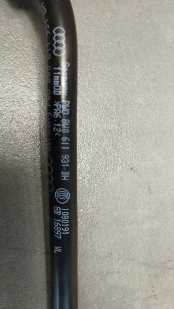 Audi A4 S4 B9 2017 2.0 TFSI VACUUM CABLE 8W0611931BH