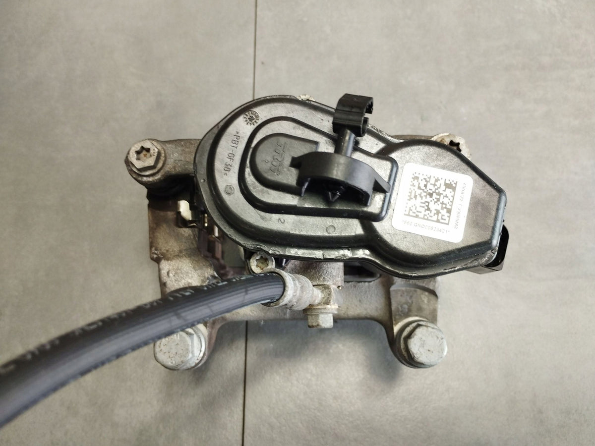 Audi A4 S4 B9 8W Brake caliper right rear 8W0406CA