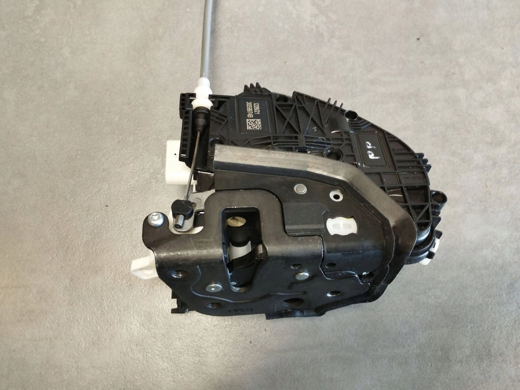 Audi A4 S4 B9 8W Door lock right front 8X1837016D