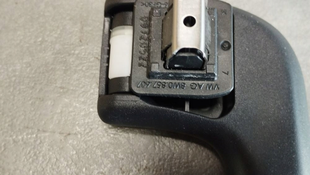 Audi A4 S4 B9 8W Front Ceiling Mount 8W0857607