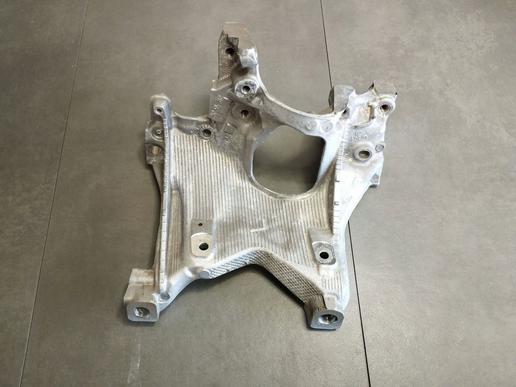 Audi A4 S4 B9 8W Paw sled support 8W0399295E