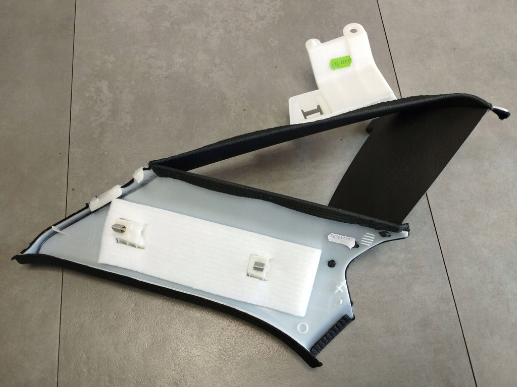 Audi A4 S4 B9 8W Post cover C left 8W5867287C