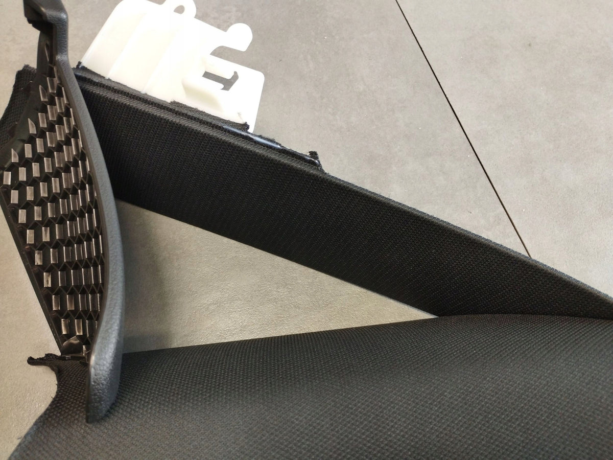 Audi A4 S4 B9 8W Post cover C left 8W5867287C