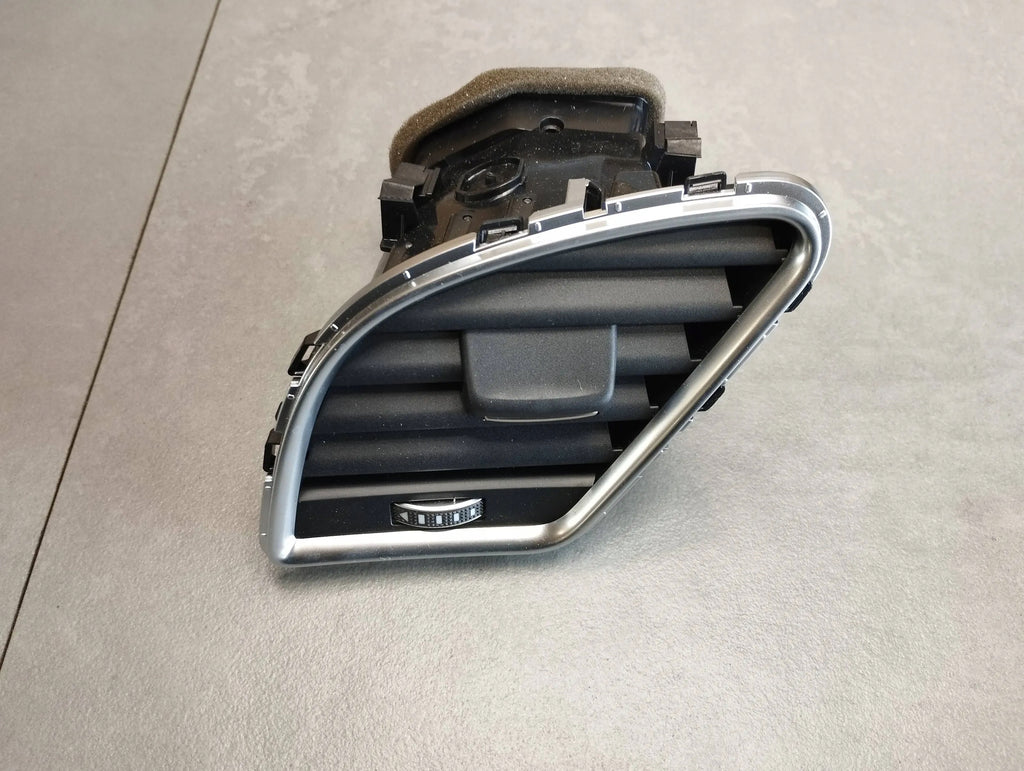 Audi A5 8T AIR VENT LEFT 8T1820901L