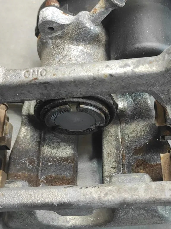 Audi A5 8T CLAMP RIGHT REAR 8K0615404E