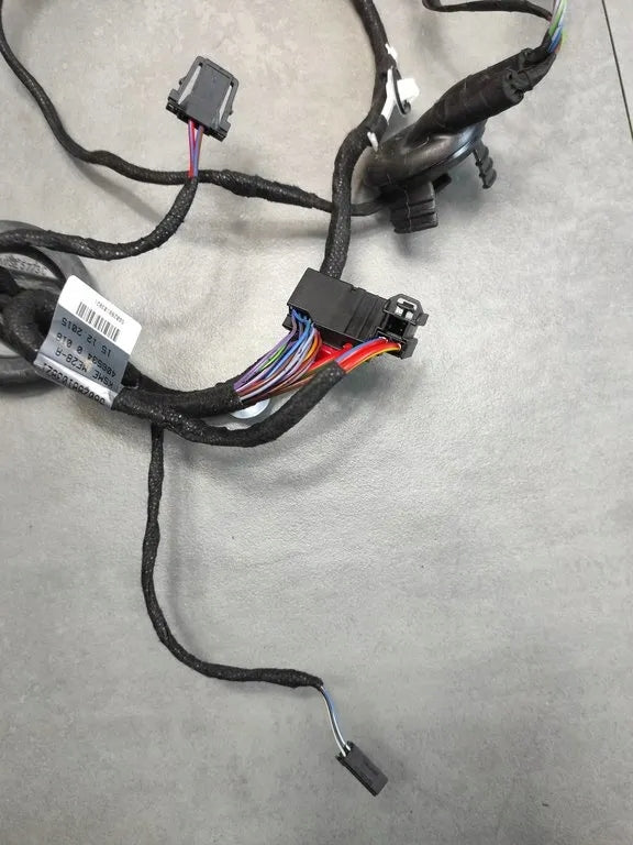 Audi A5 8T DOOR HARNESS LEFT FRONT 8T8971029BA