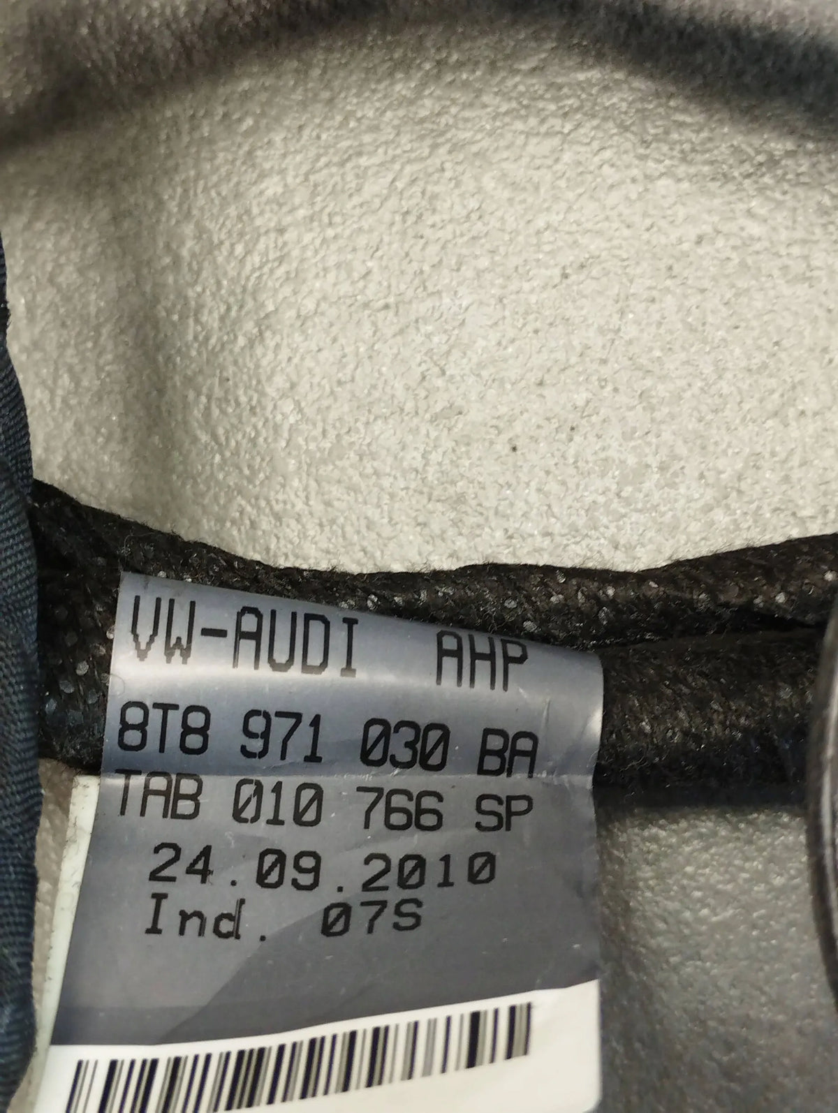 Audi A5 8T DOOR HARNESS RIGHT FRONT 8T8971030BA