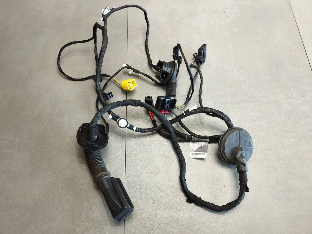 Audi A5 8T DOOR HARNESS RIGHT FRONT 8T8971030BA