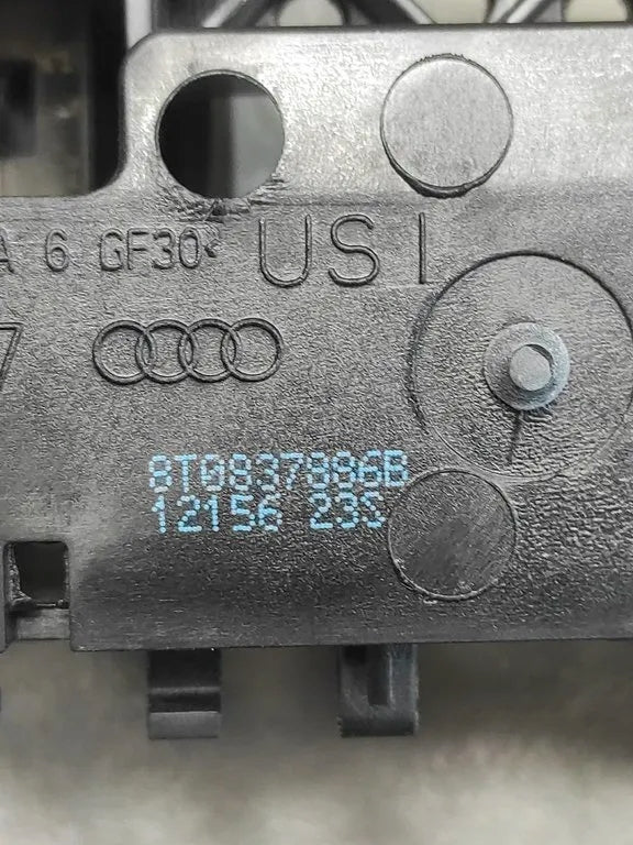 Audi A5 8T HANDLE RIGHT REAR KESSY LS9R 8T0837886B