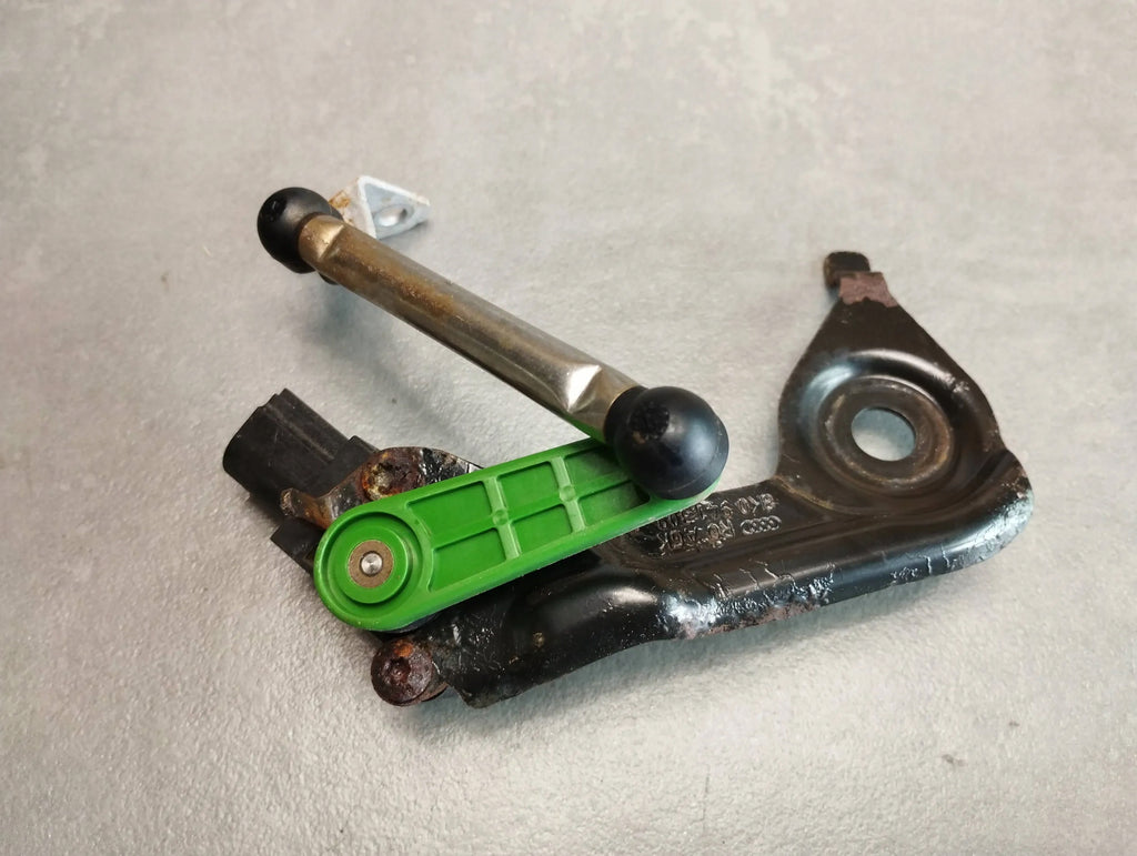 Audi A5 8T LEVELING SENSOR 8K0941309D