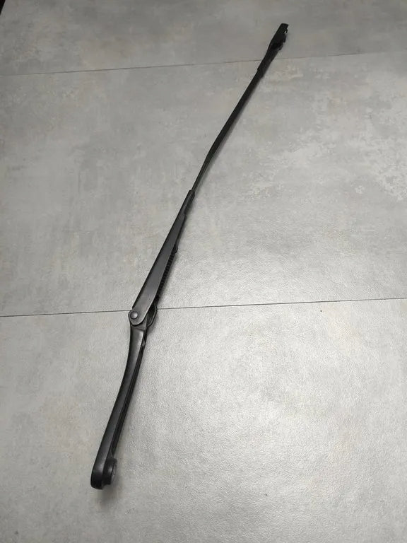Audi A5 8t WIPER ARM RIGHT 8T1955408B