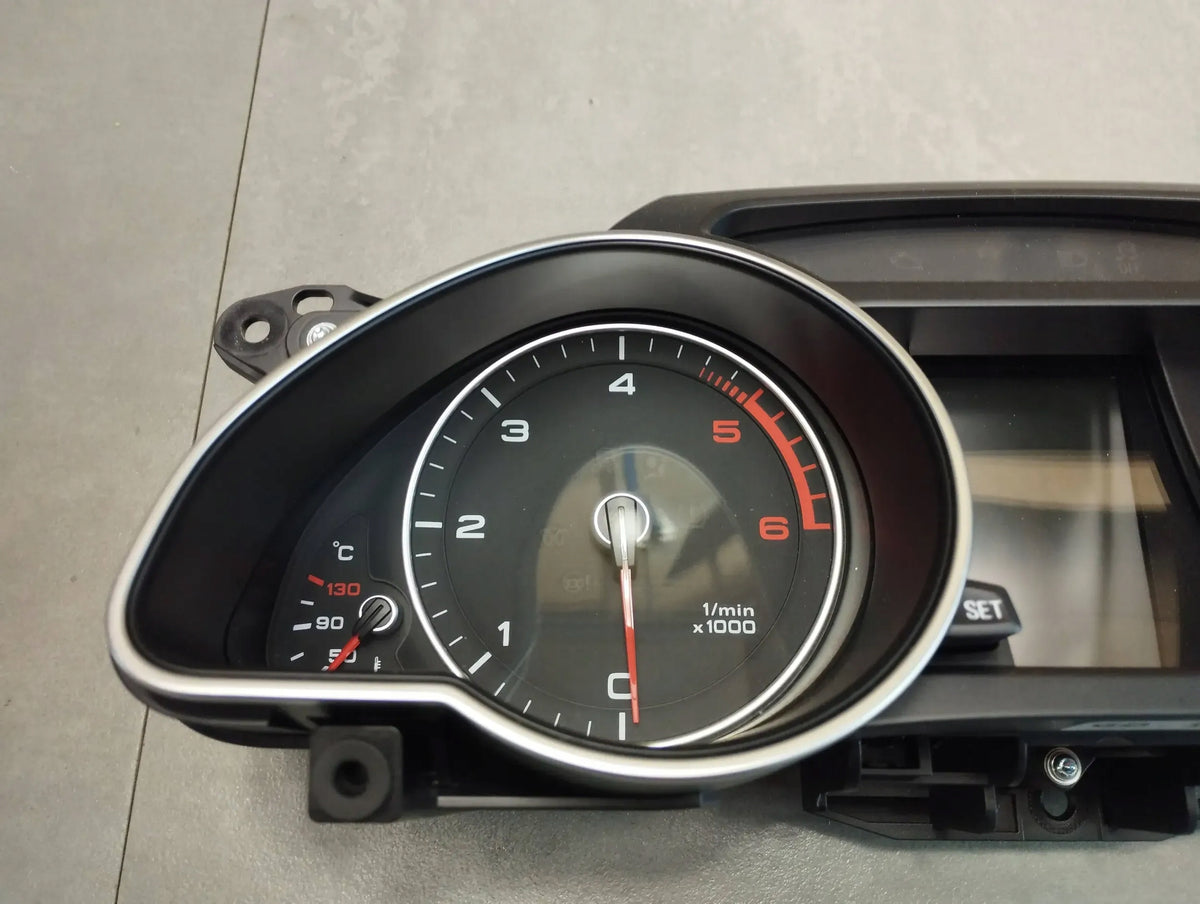 Audi A5 8t counter clocks 8T0920932N
