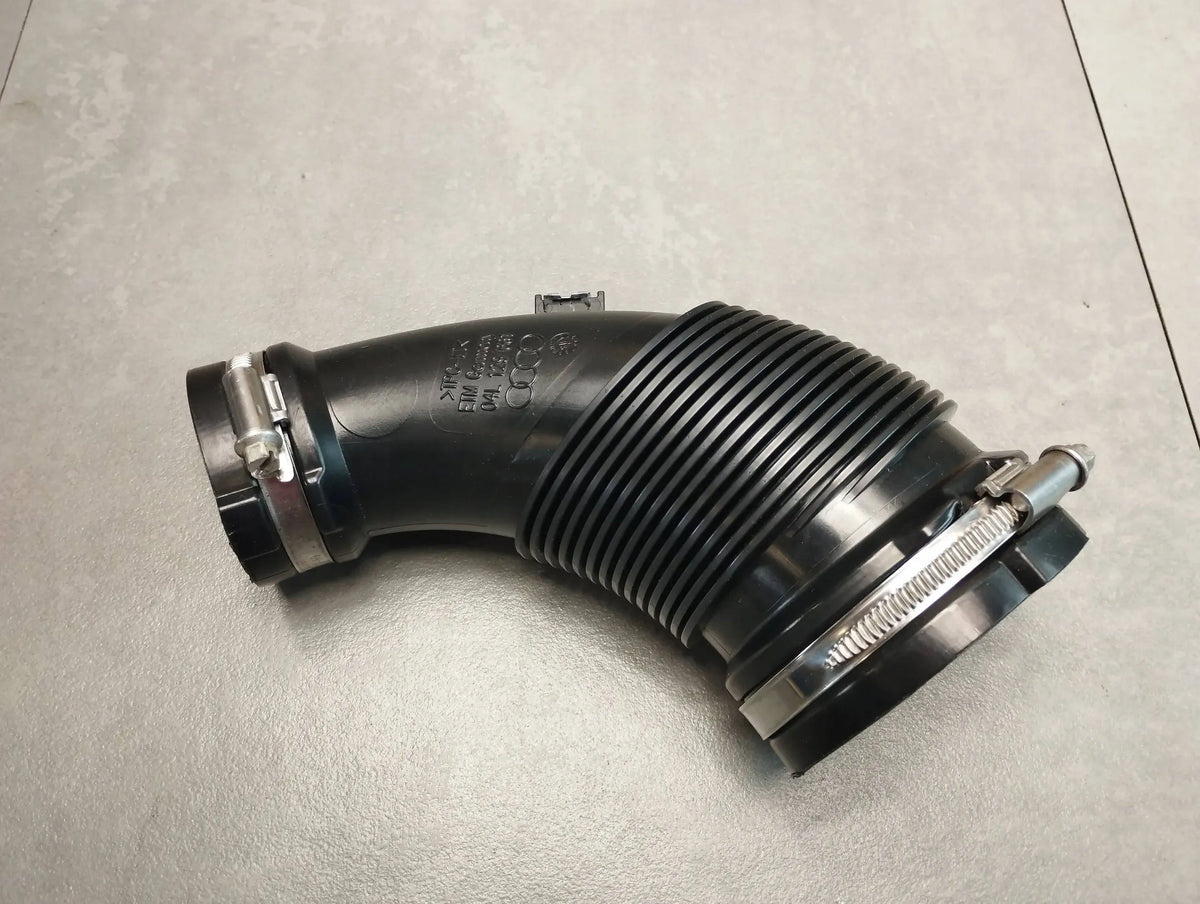 Audi A5 8t suction pipe 04L129661