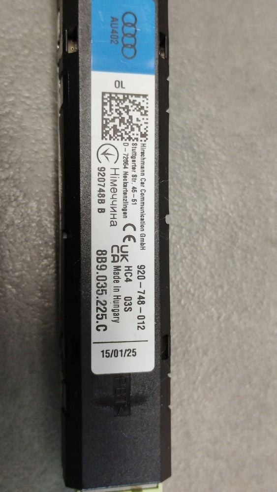Audi A5 B10 Antenna amplifier 8B9035225C