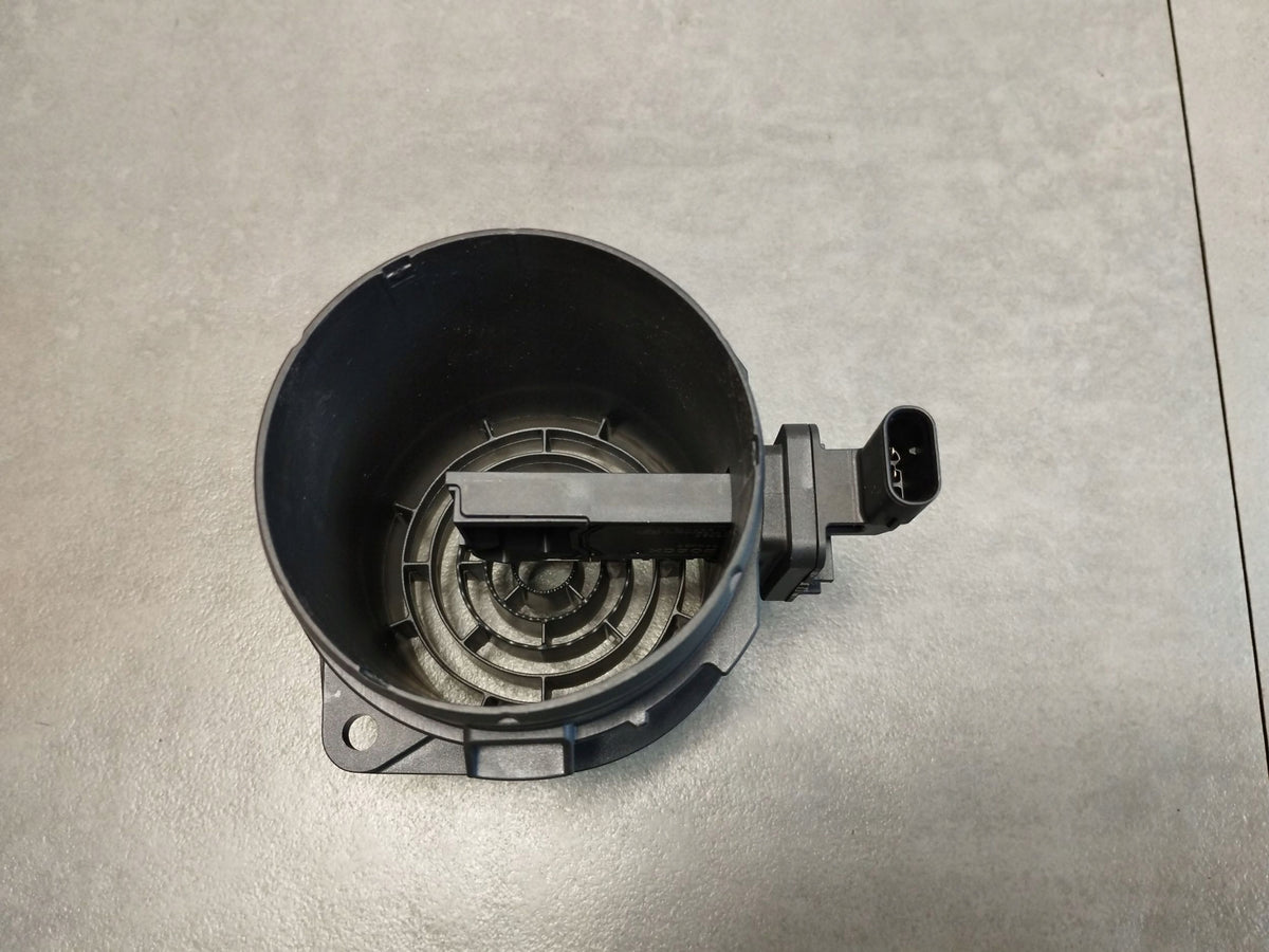 Audi A5 B10 Flowmeter 05L906461F