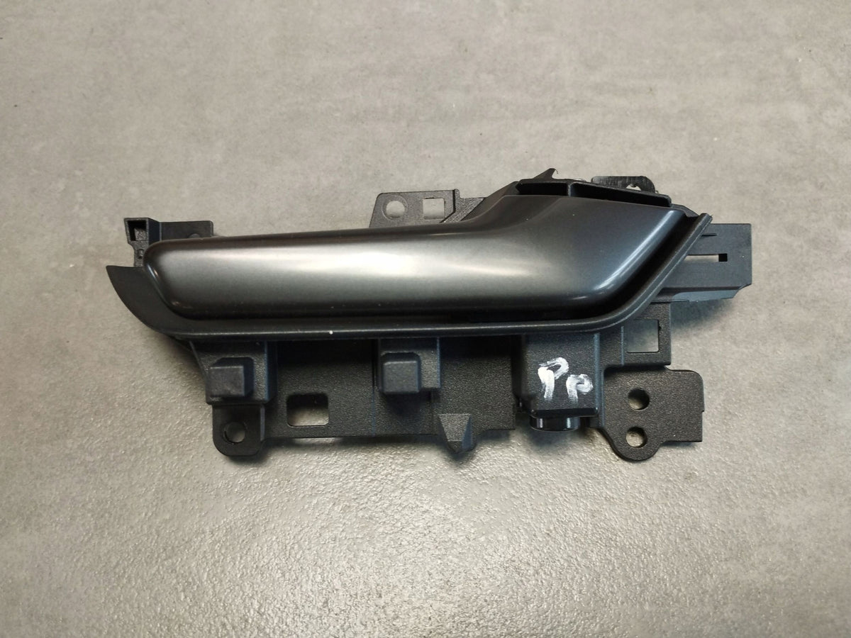 Audi A5 B10 Interior door handle right front 8B3837020