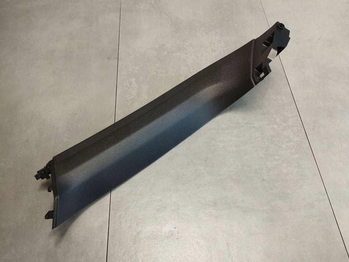 Audi A5 B10 KOMBI FLAP COVER REAR 8B9867608