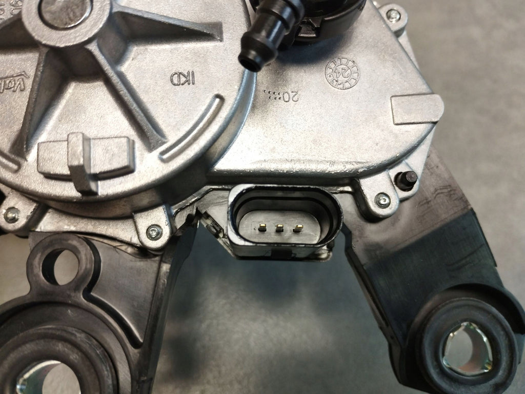 Audi A5 B10 Rear wiper motor 4KE955711