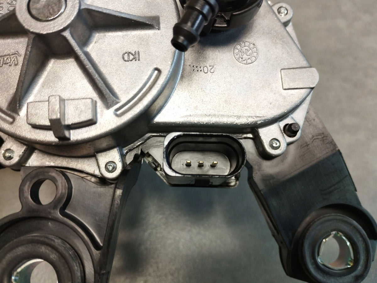 Audi A5 B10 Rear wiper motor 4KE955711