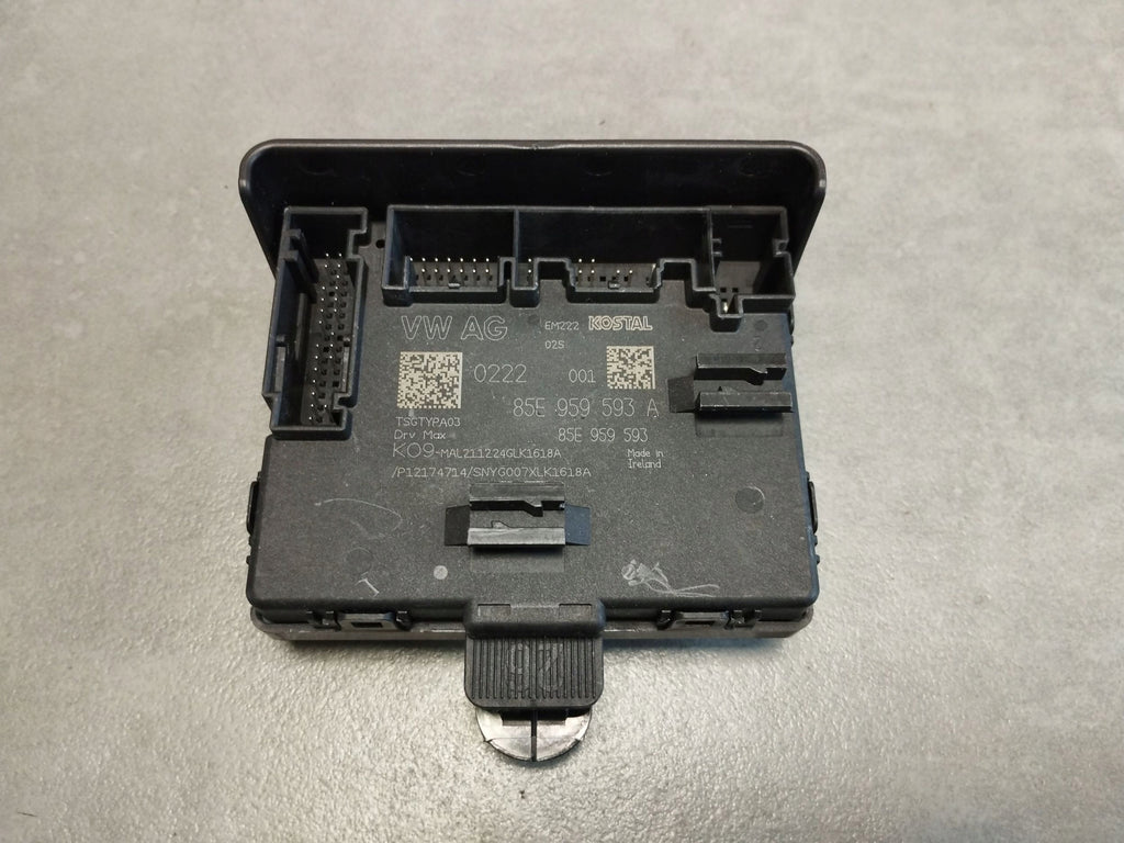 Audi A5 Door module left front 85E959593A