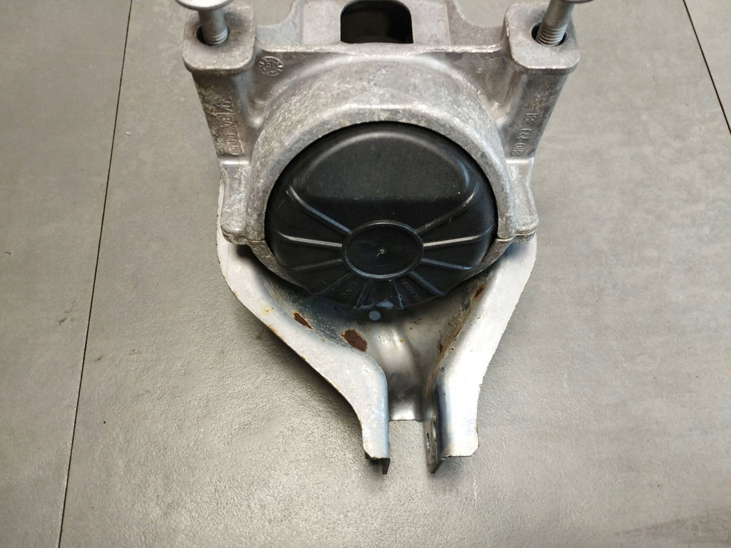 Audi A5 Sportback 8TA 2.0 TDI ENGINE PILLOW 8R0199381AN