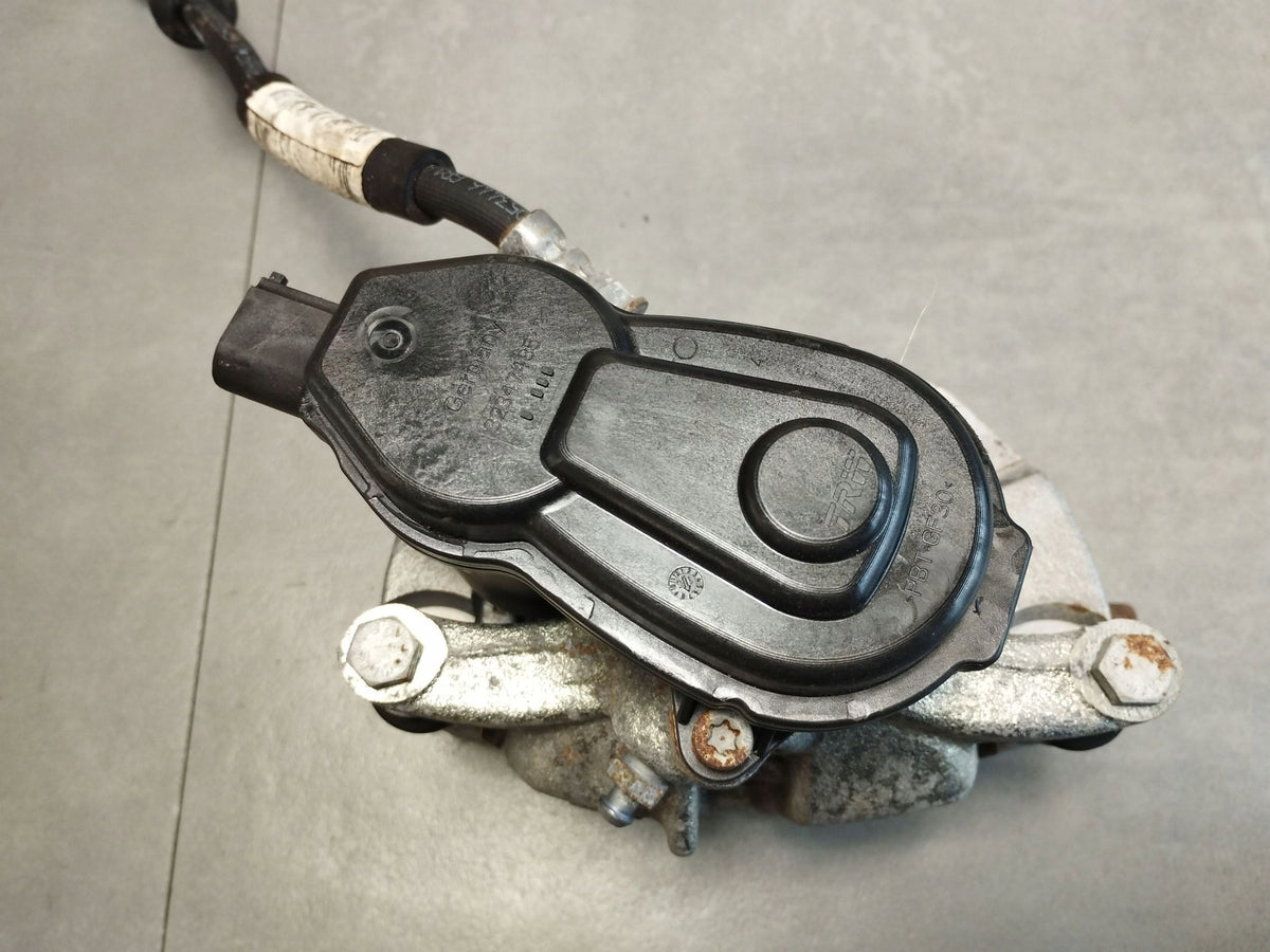 Audi A5 Sportback 8TA 2016 CLAMP RIGHT REAR 8K0615404E 32347485