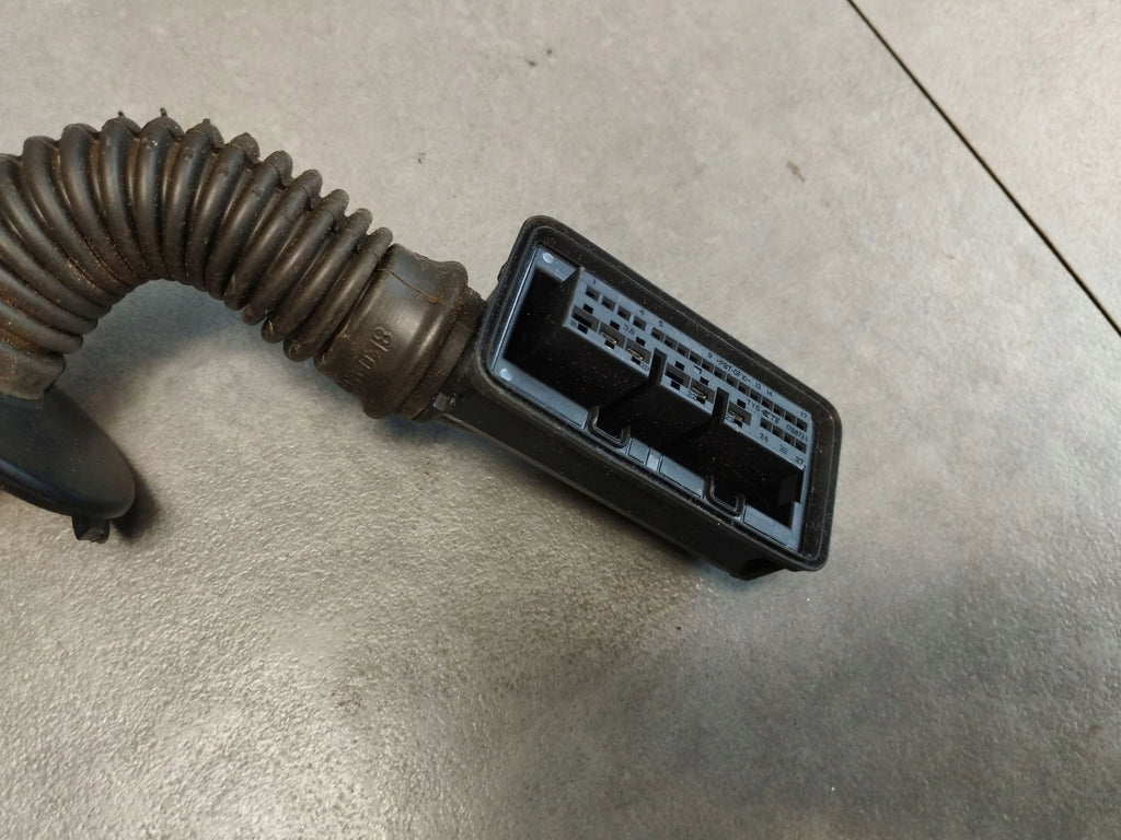 Audi A5 Sportback 8TA 2016 DOOR HARNESS RIGHT FRONT 8T8971030BA