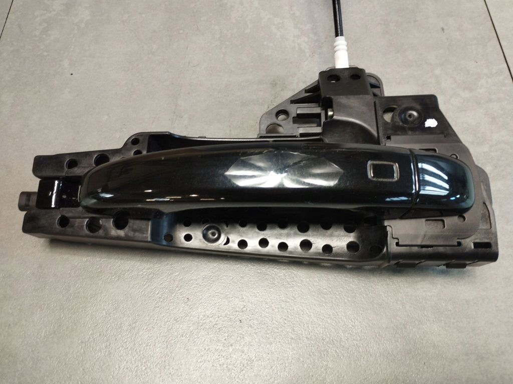Audi A5 Sportback 8TA 2016 HANDLE RIGHT FRONT KESSY LY9T