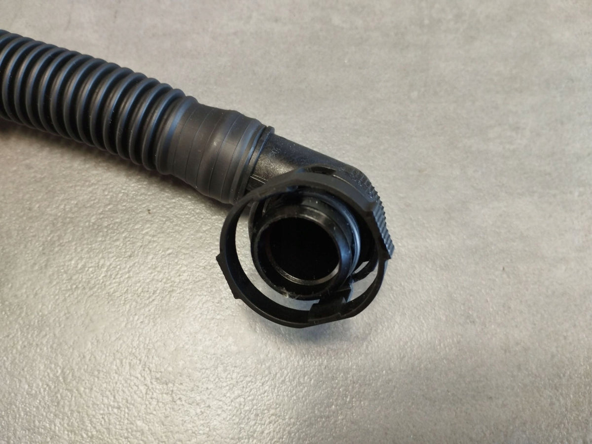 Audi A5 Sportback 8TA 2016 Vacuum hose 04L103493F