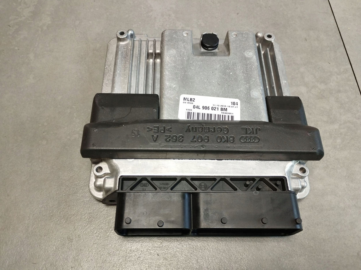 Audi A5 Sportback 8TA Driver engine computer 04L906021BM