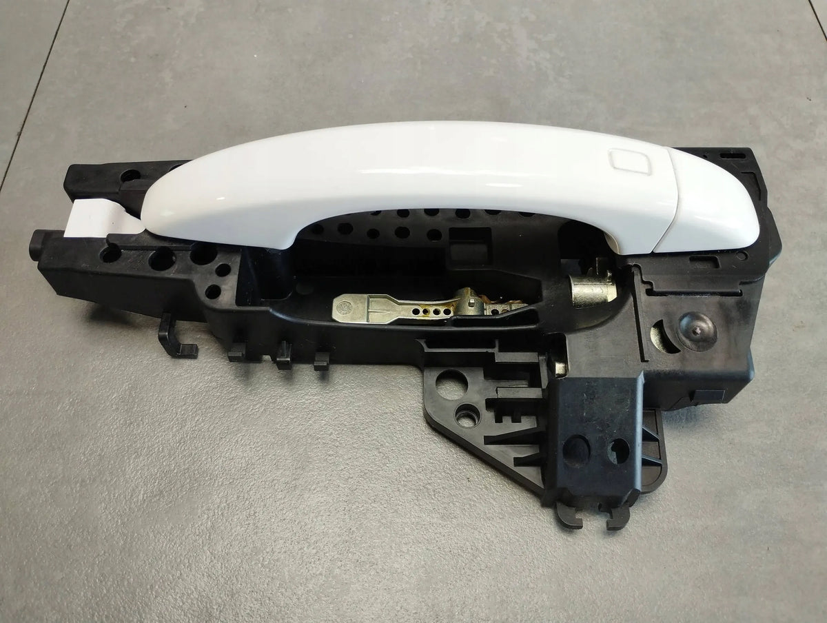 Audi A5 Sportback 8TA HANDLE LEFT REAR LY9C KESSY