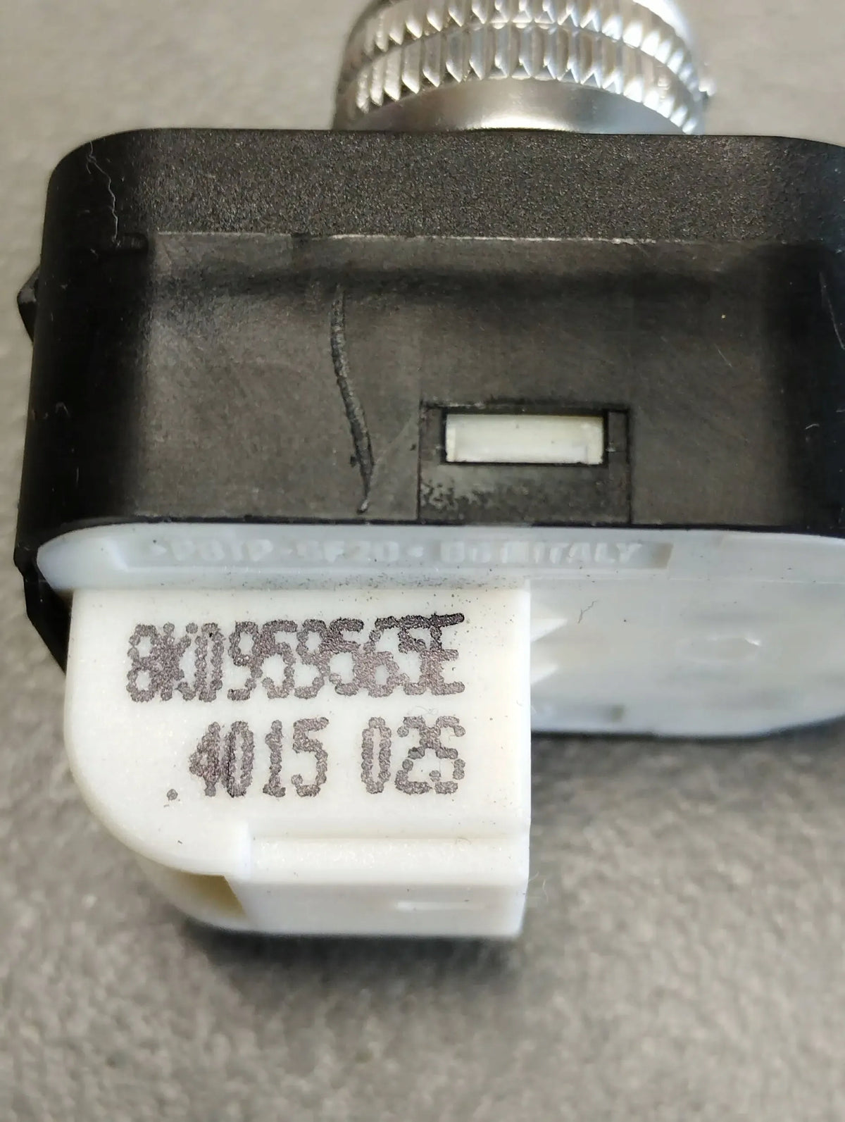 Audi A5 Sportback 8TA MIRROR ADJUSTMENT SWITCH 8K0959565E