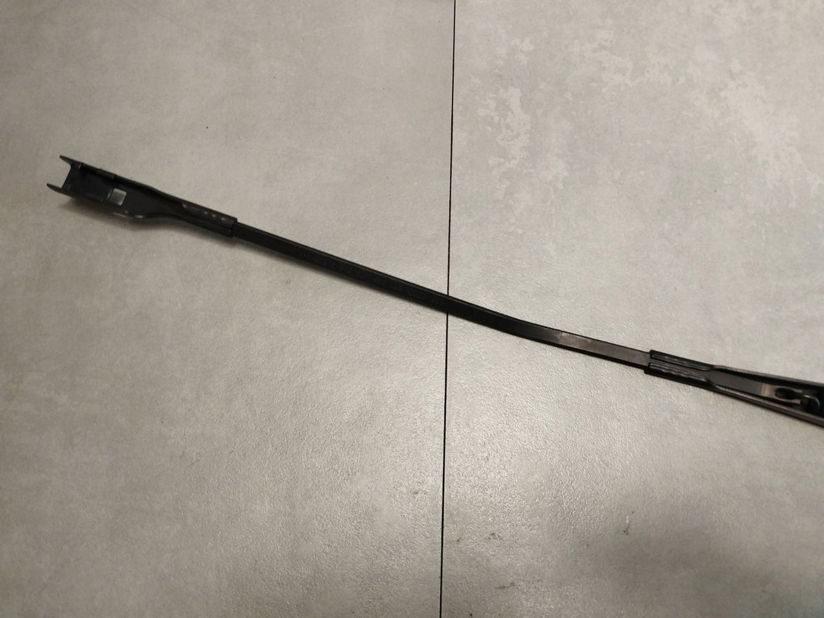 Audi A5 Sportback 8TA WIPER FRAME RIGHT 8T1955408B