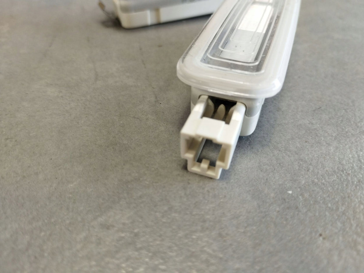 Audi A6 Allroad C8 INTERIOR LIGHT 4M0947105 LED 2PCS
