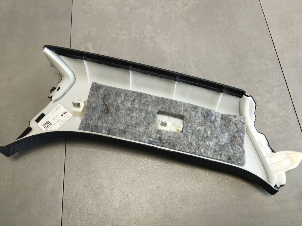 Audi A6 Allroad C8 POST COVER RIGHT REAR 4K9867288C