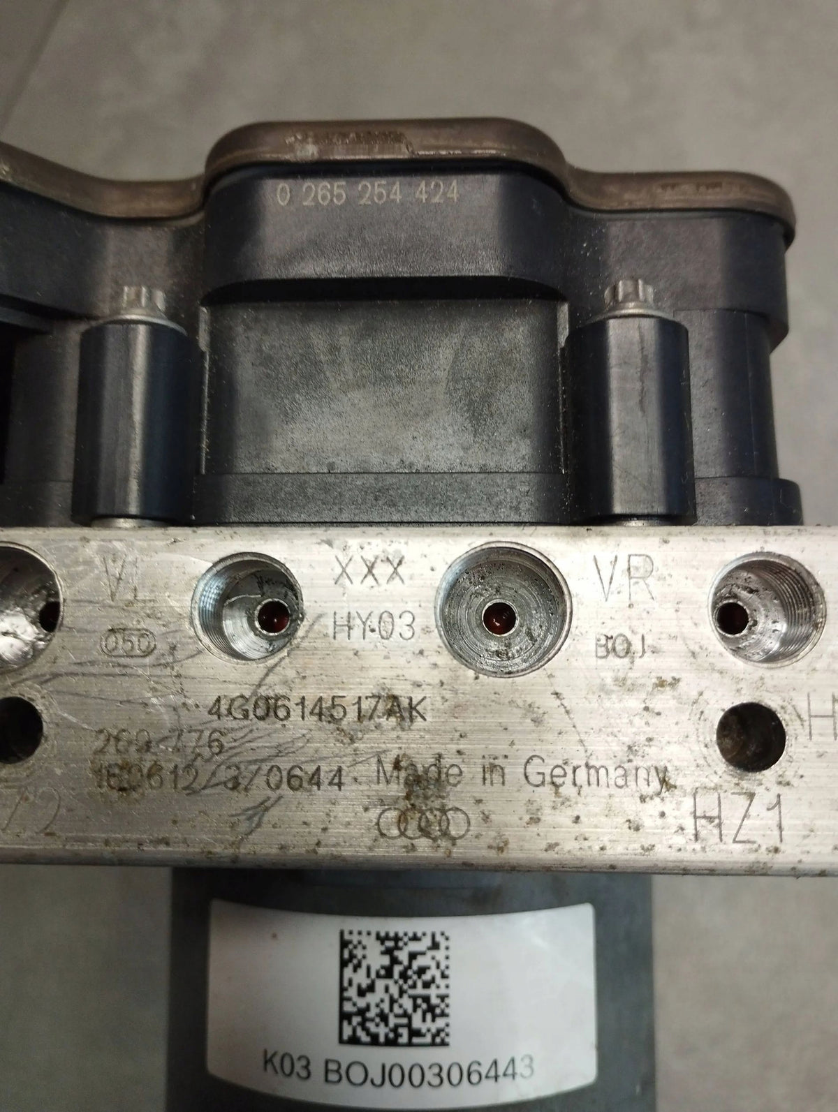 Audi A6 C7 4G ABS PUMP 4G0907379S