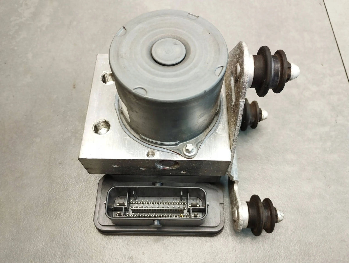 Audi A6 C7 4G ABS PUMP 4G0907379S
