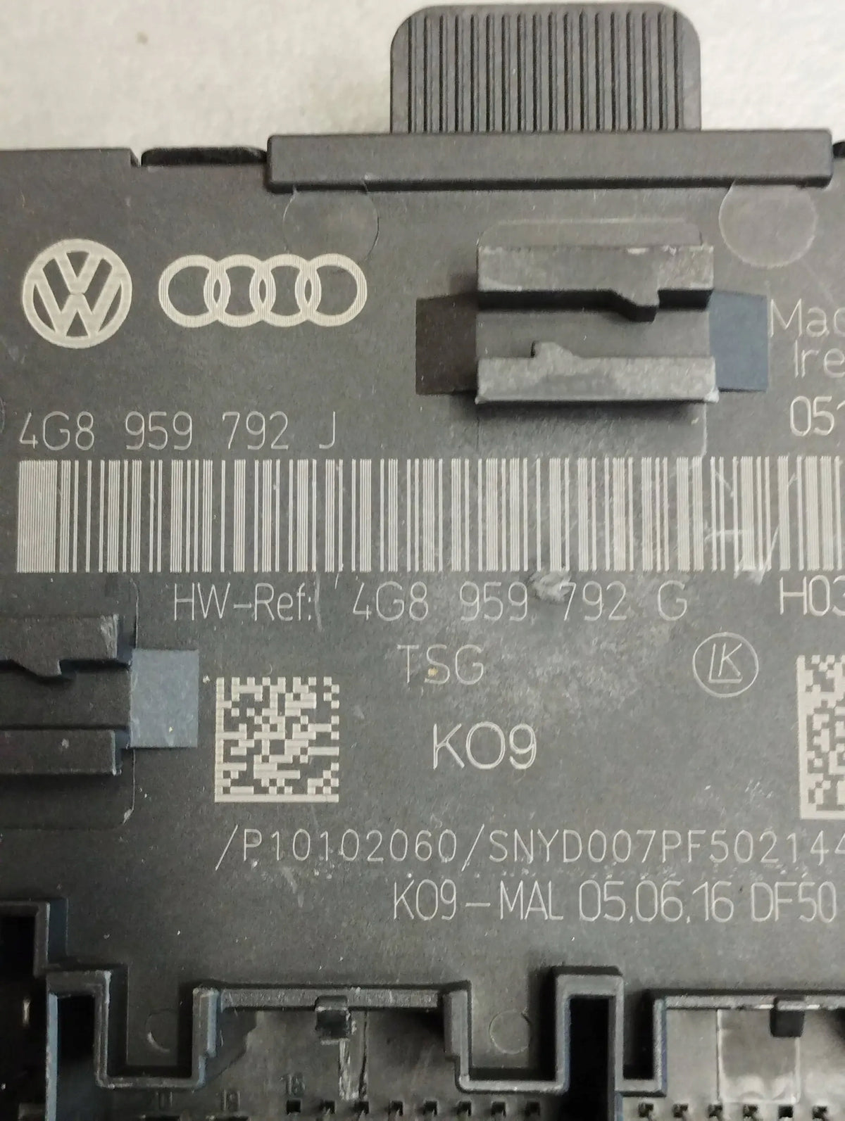 Audi A6 C7 4G DOOR MODULE RIGHT FRONT 4G8959792J