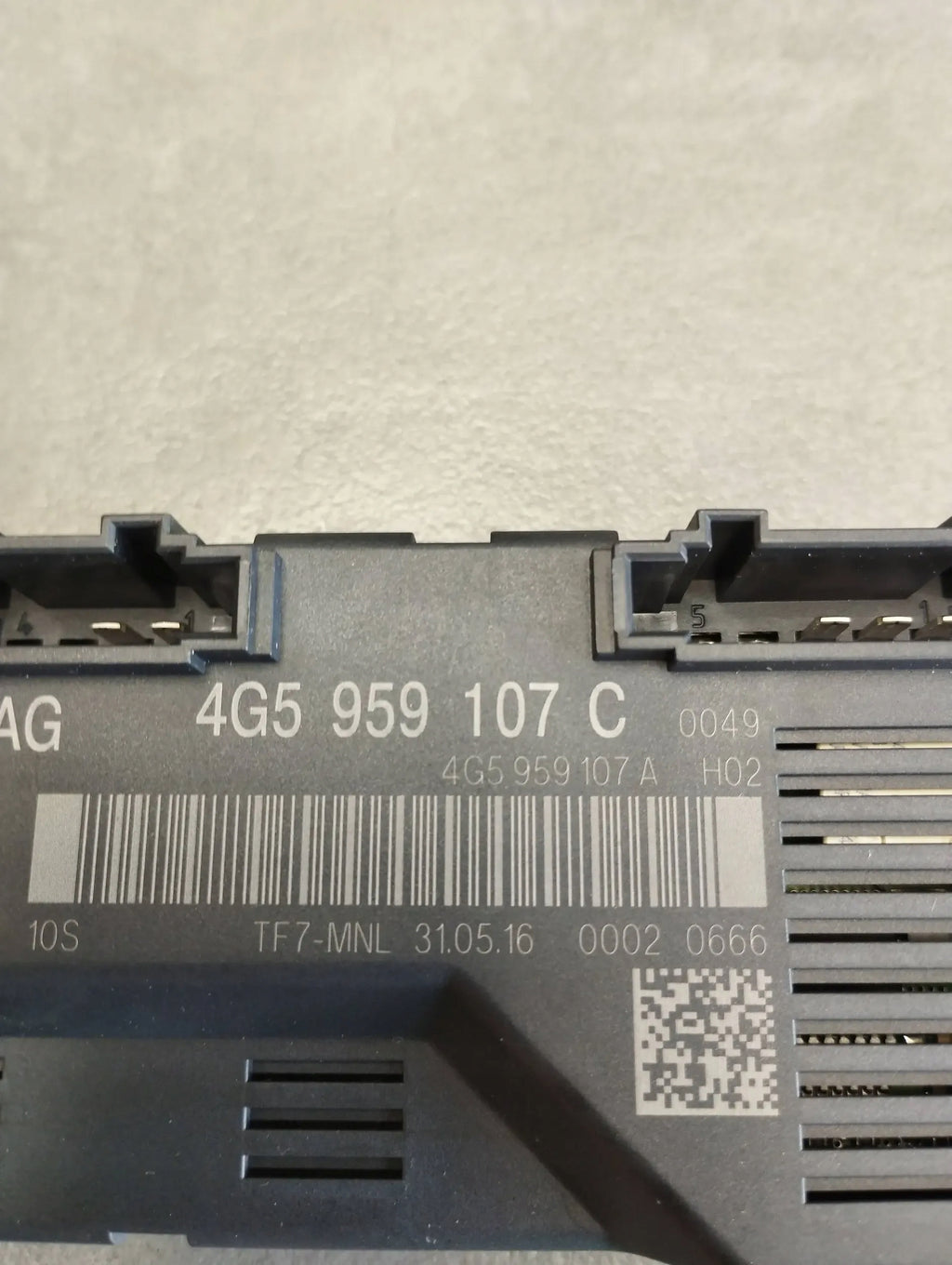Audi A6 C7 4G FLAP CONTROLLER MODULE REAR 4G5959107C