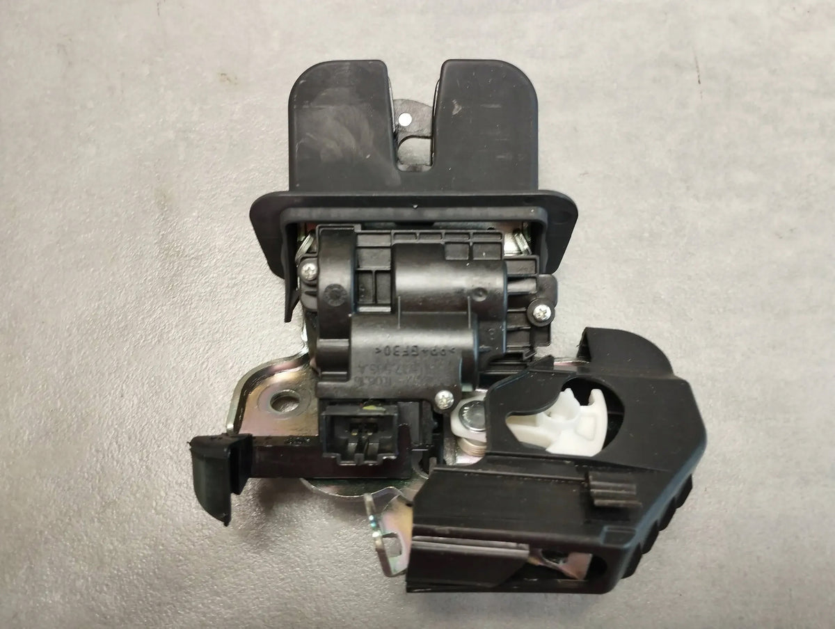 Audi A6 C7 4G FLAP LOCK REAR 4H0827505A