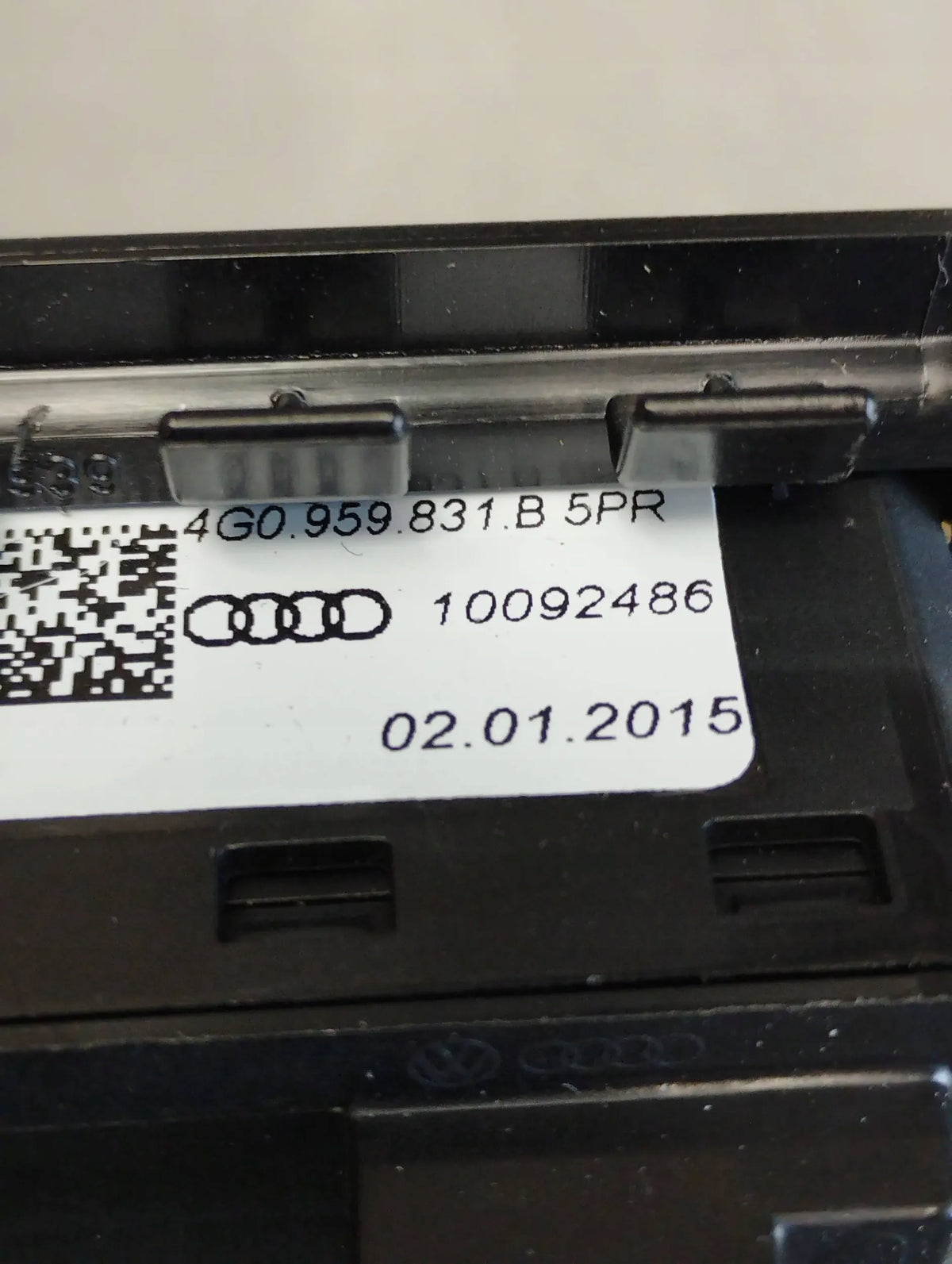 Audi A6 C7 4G FLAP SWITCH REAR 4G0959831B