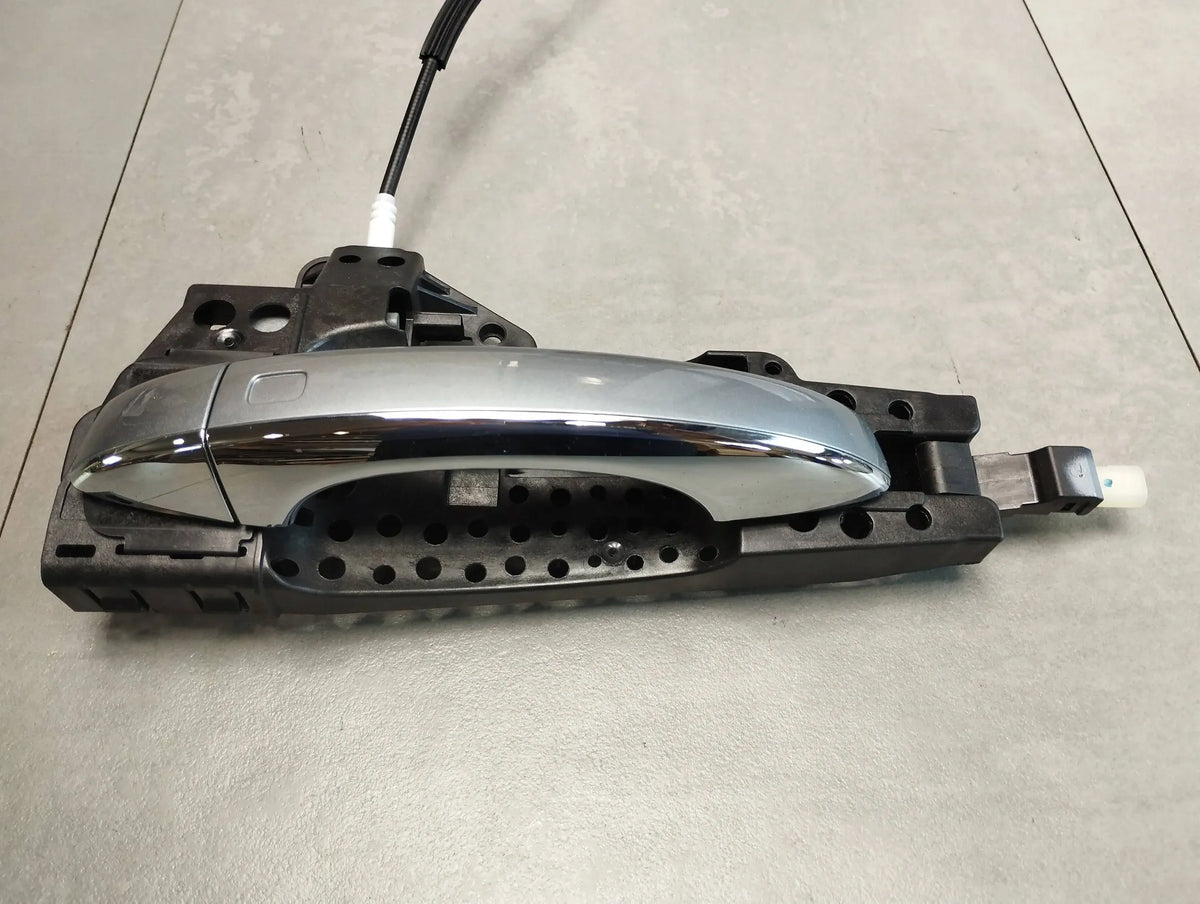 Audi A6 C7 4G HANDLE LEFT REAR KESSY LED CHROME LX7P